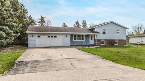 727 Dawn Court, FOX CROSSING, WI, 54956 | Card Image