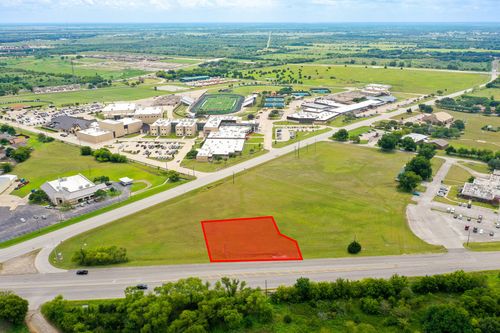 e-0 N Washington St, Kaufman, TX, 75142 | Card Image