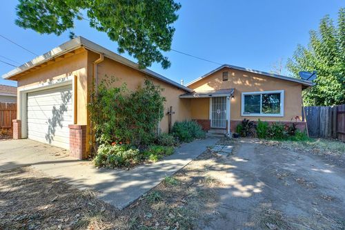 343 South Ave, Sacramento, CA, 95838-3233 | Card Image