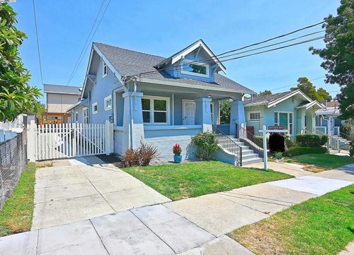 3914 Aqua Vista St, Oakland, CA, 94601-4316 | Card Image