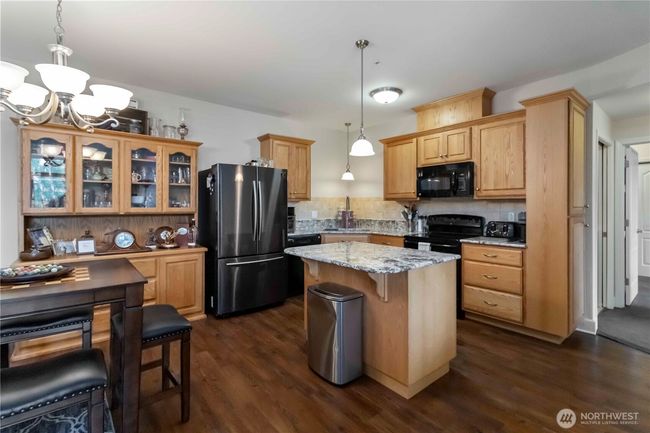 Kitchen with Updated Granite Counters | Image 9