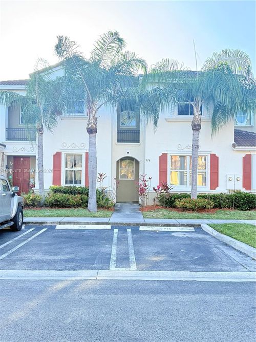 978-978 Ne 42nd Pl, Homestead, FL, 33033-5117 | Card Image