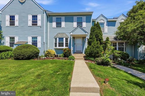 552 Heather Ln, UPPER CHICHESTER, PA, 19014-2551 | Card Image