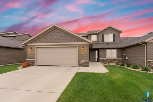 5709 S Plainside Pl, Sioux Falls, SD, 57108-3370 | Card Image