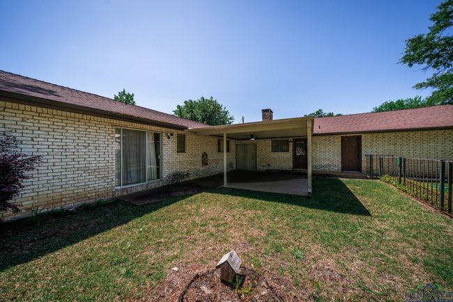 107 Tulip St, House other with 3 bedrooms, 3 bathrooms and null parking in White Oak TX | Image 12