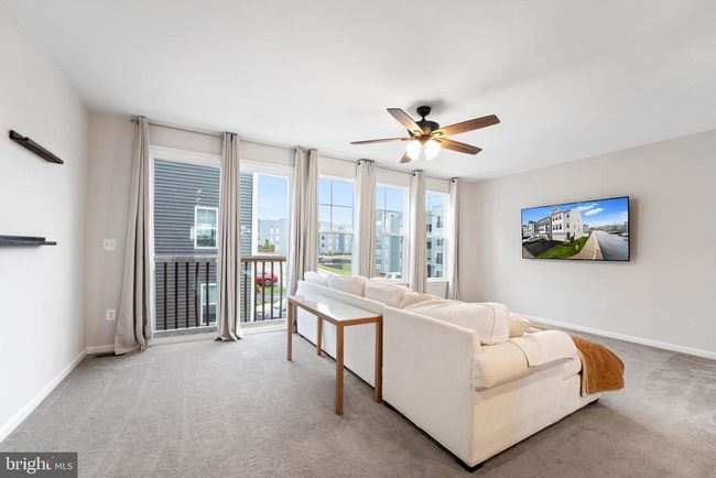 18216 Summit Pointe Dr, Townhouse with 3 bedrooms, 4 bathrooms and null parking in TRIANGLE VA | Image 10