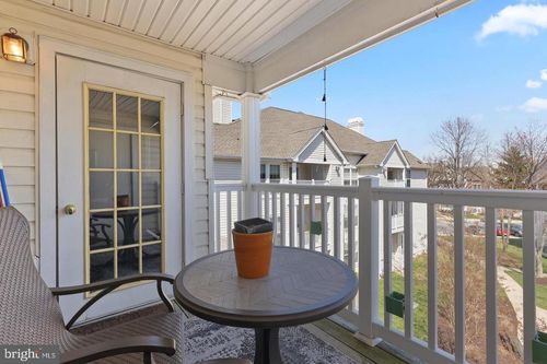 unit-b301-5960 Millrace Ct, COLUMBIA, MD, 21045-7227 | Card Image