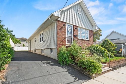 446 Alder St, Lyndhurst, NJ, 07071-2302 | Card Image