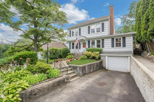 23 Jackson Ave, White Plains, NY, 10606-2216 | Card Image