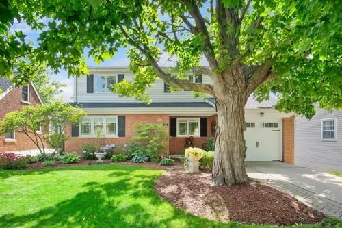 721 S Stone Ave, La Grange, IL, 60525-2725 | Card Image