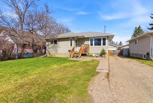 4820 48 Avenue, Innisfail, AB, T4G1N7 | Card Image