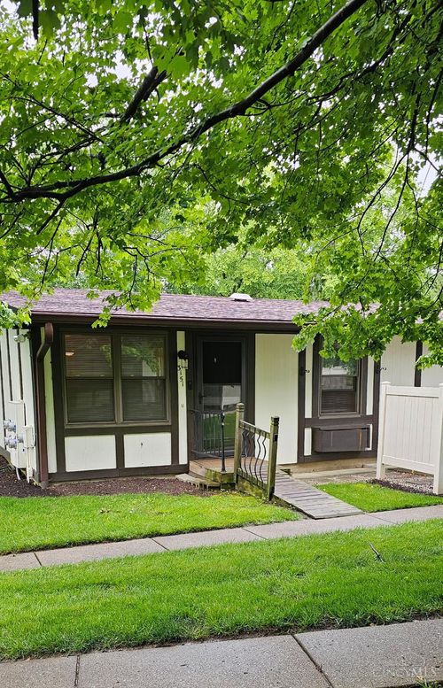 3151 Birchway Dr, Colerain Twp, OH, 45251-2385 | Card Image