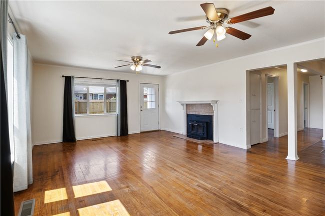 Living Room | Image 4