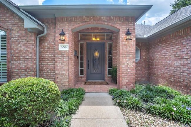 2004 Saint Andrews Dr, House other with 4 bedrooms, 3 bathrooms and 2 parking in Round Rock TX | Image 7