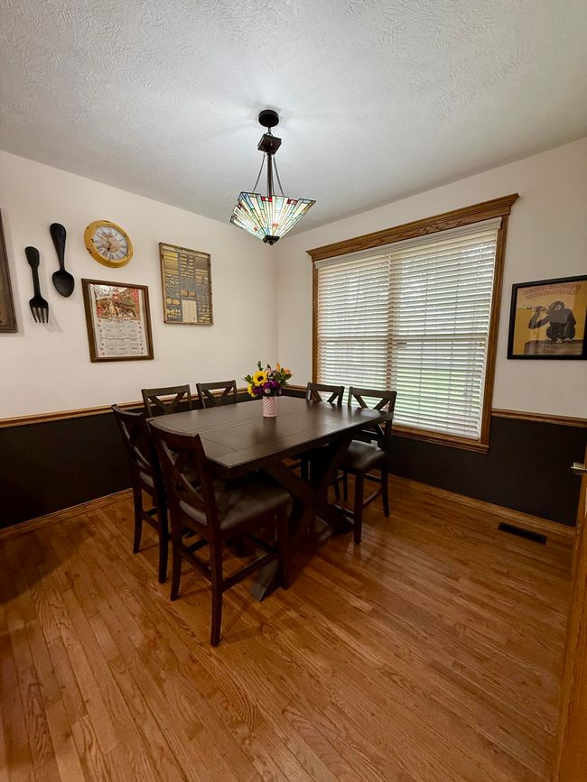Kitchen/Dining | Image 17