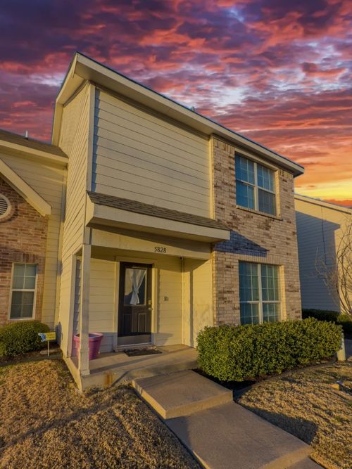 5828 Giddyup Ln, Fort Worth, TX, 76179-7355 | Card Image