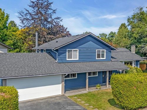 999 53a St, Delta, BC, V4M3E2 | Card Image