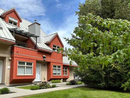 21-2050 Lake Placid Rd, Whistler, BC, V8E0A8 | Card Image