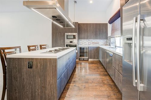 2333 Sperber Ln, Houston, TX, 77003-1554 | Card Image