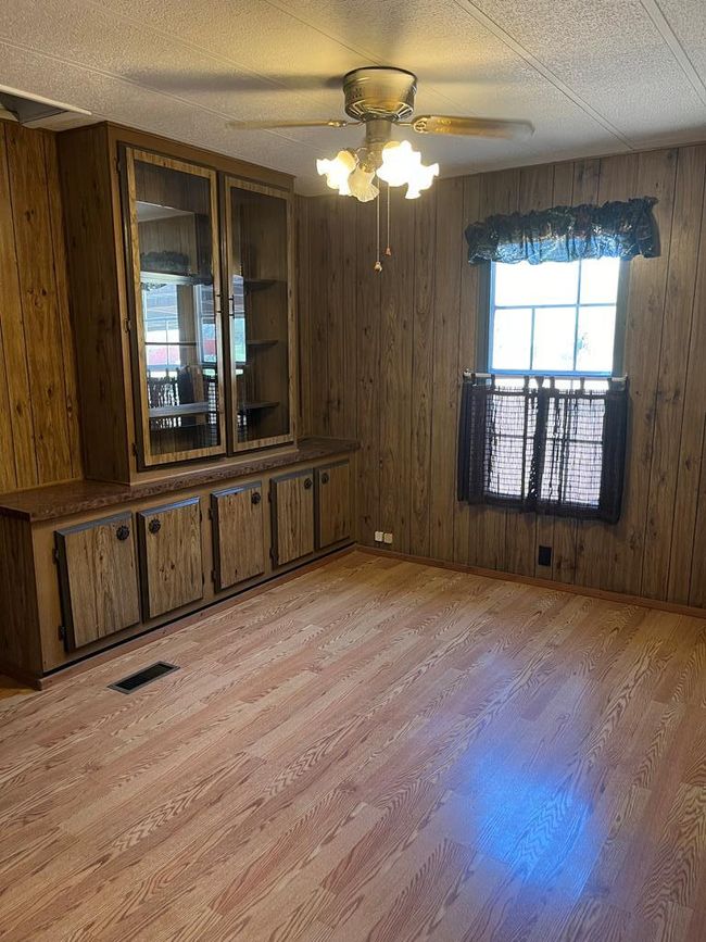 1294 Moss St, House other with 3 bedrooms, 2 bathrooms and 3 parking in Paint Rock TX | Image 8