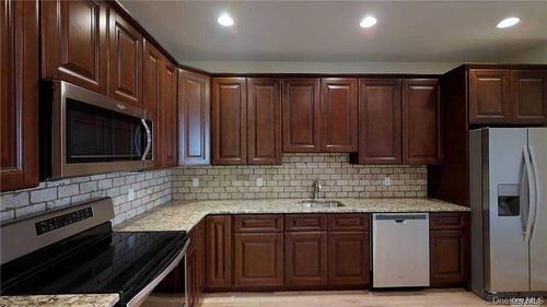 2a-417 New York Ave, Huntington, NY, 11743-3435 | Card Image