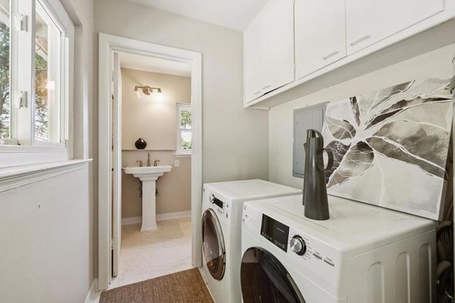 10605 Berkshire Dr, House other with 4 bedrooms, 4 bathrooms and 4 parking in Los Altos Hills CA | Image 30
