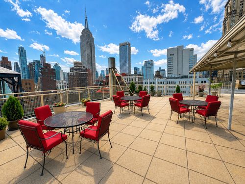 8a-80 Park Ave, New York, NY, 10016-2544 | Card Image