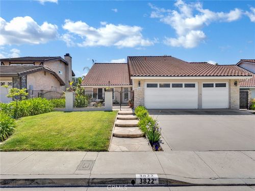 3822 Sunset Knolls Dr, Thousand Oaks, CA, 91362-4822 | Card Image