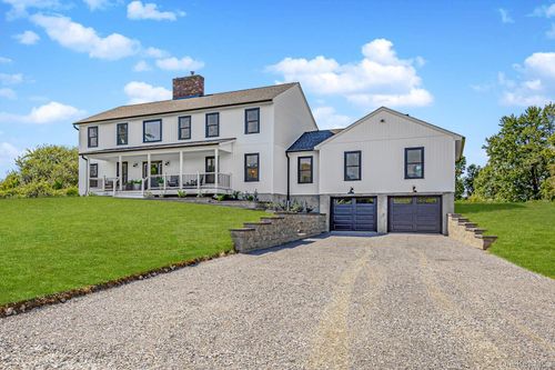 327 Hynes Rd, Poughquag, NY, 12570-5140 | Card Image