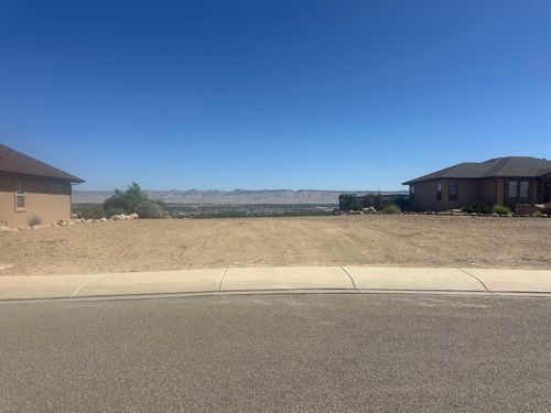 2666 Lookout Ln, Grand Junction, CO, 81503-3418 | Card Image