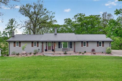 9717 Stephen Dr, Minerva, OH, 44657-9405 | Card Image