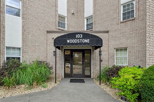 33-103 Woodstone Lane, New Kensington, PA, 15068 | Card Image