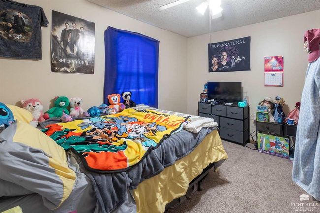 2556 Candlecrest Cir, Condo with 5 bedrooms, 3 bathrooms and null parking in Manhattan KS | Image 7
