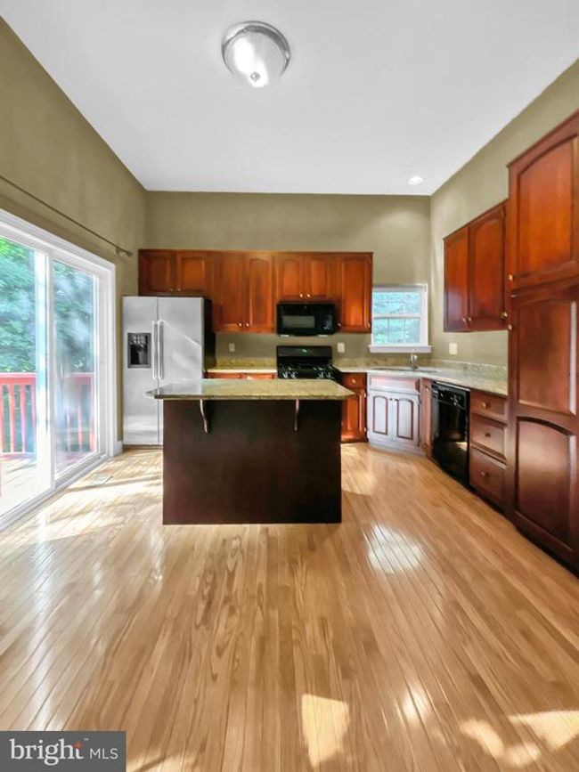 31 - 112 Lantern Ct, Townhouse with 3 bedrooms, 3 bathrooms and null parking in Yardley PA | Image 4