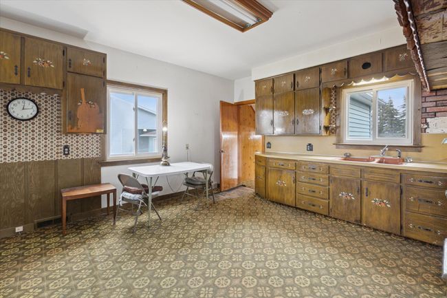 Kitchen | Image 8