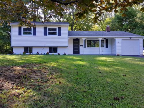 12 Banbury Ln, Bloomfield, CT, 06002-2502 | Card Image