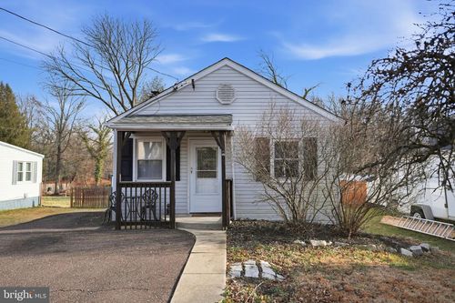 451 Avenue B, HORSHAM, PA, 19044-2057 | Card Image