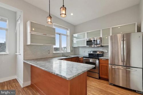 2-808 N 4th St, PHILADELPHIA, PA, 19123-2018 | Card Image