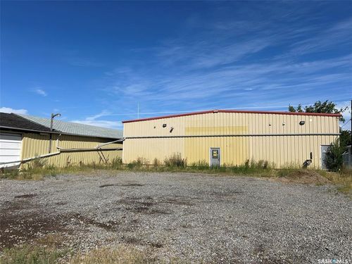 530 Caribou St E, Moose Jaw, SK, S6H1L8 | Card Image