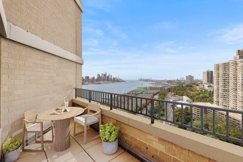 apt-32f-7002 Kennedy Blvd E, Guttenberg, NJ, 07093-4944 | Card Image