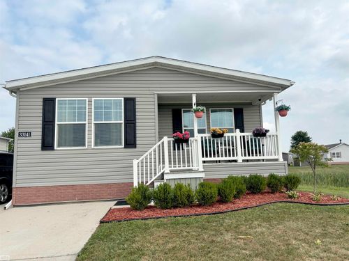 33414 Oak Ct, New Haven, MI, 48048 | Card Image