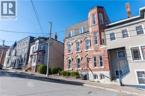 127 Leinster St, Saint John, NB, E2L1J4 | Card Image