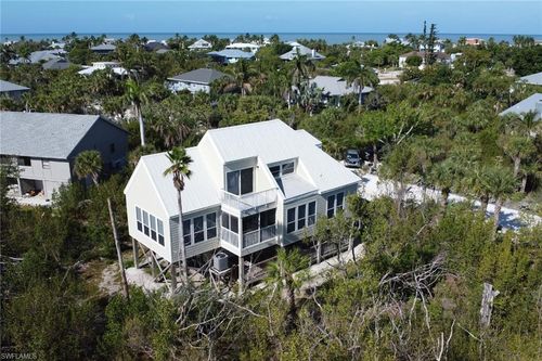 4452 Gulf Pines Dr, SANIBEL, FL, 33957-2930 | Card Image
