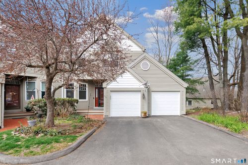 11-11 Greystone, Shelton, CT, 06484-3832 | Card Image