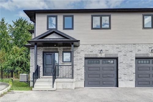 31 Crab Apple Crt, Wellesley, ON, N0B2T0 | Card Image