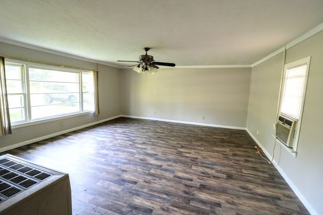 289 Long St W, House other with 2 bedrooms, 1 bathrooms and null parking in Mc Ewen TN | Image 7