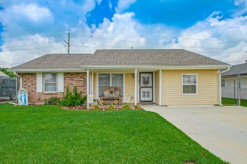 504 Ruth Dr, Avondale, LA, 70094-2833 | Card Image