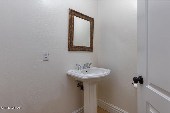 Hallway Half Bath | Image 15
