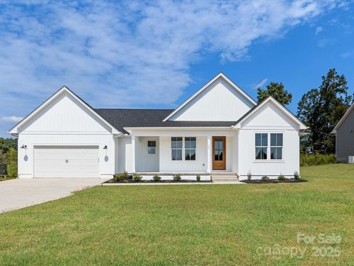 151 Rimrock Rd, Harmony, NC, 28634-9019 | Card Image