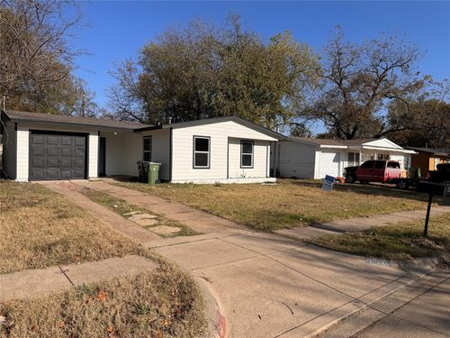 2003 Ida St, Arlington, TX, 76010-3106 | Card Image